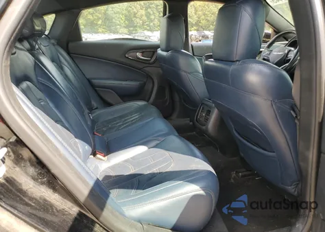 2015 Chrysler 200 S z USA, uszkodzony, nr VIN 1C3CCCBB2FN661257